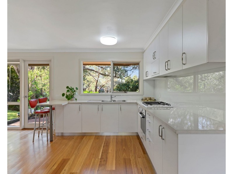 44 Milton Avenue, Spring Gully VIC 3550