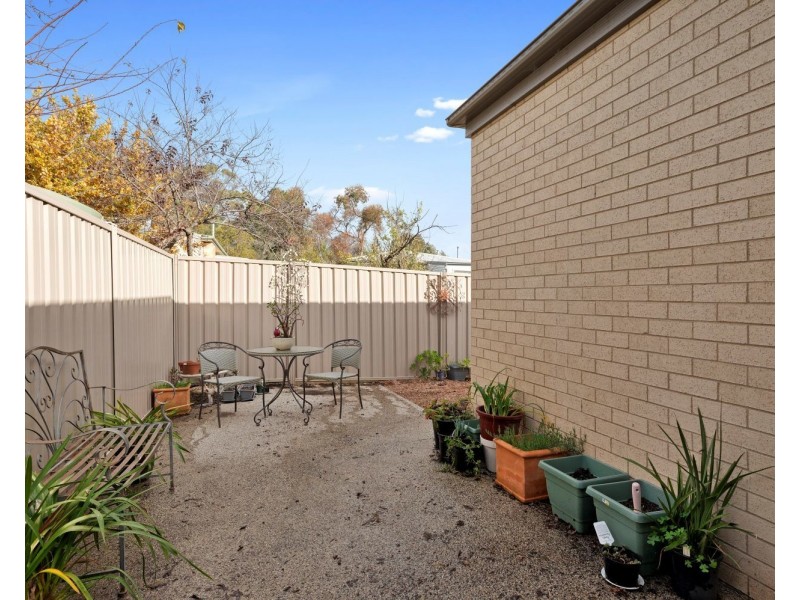 2/67 Church Street, Kangaroo Flat VIC 3555