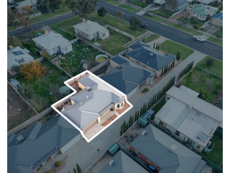 2/67 Church Street, Kangaroo Flat VIC 3555