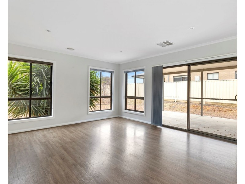 1/26 Albert Street, Long Gully VIC 3550