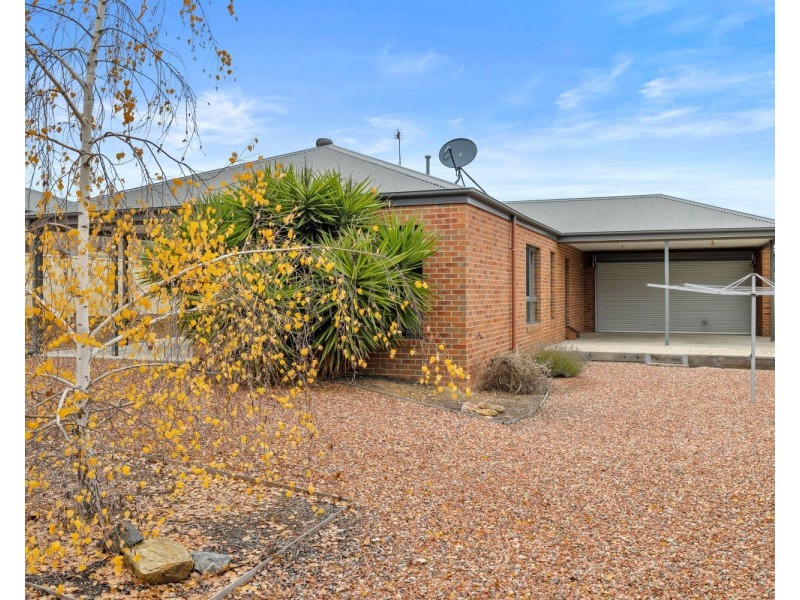 1/26 Albert Street, Long Gully VIC 3550