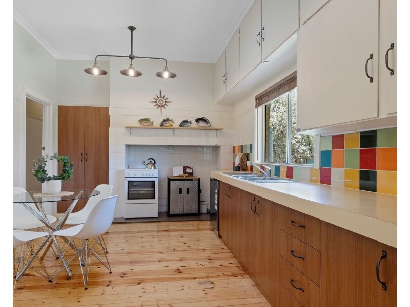 11 Booth Street, Golden Square VIC 3555