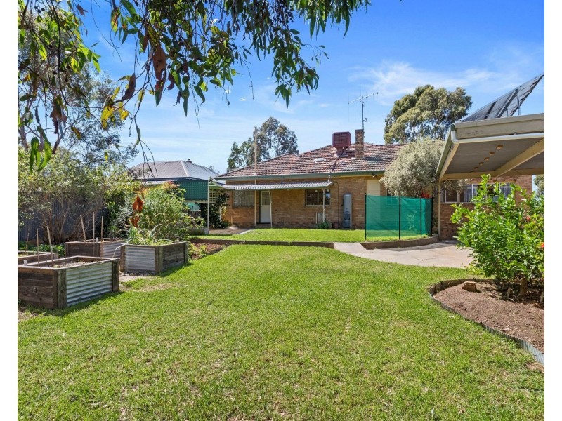 11 Booth Street, Golden Square VIC 3555