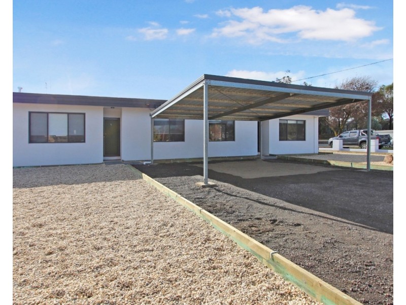 2/1 Adelaide Street, Flora Hill VIC 3550