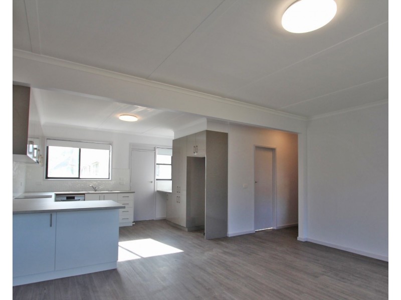 2/1 Adelaide Street, Flora Hill VIC 3550