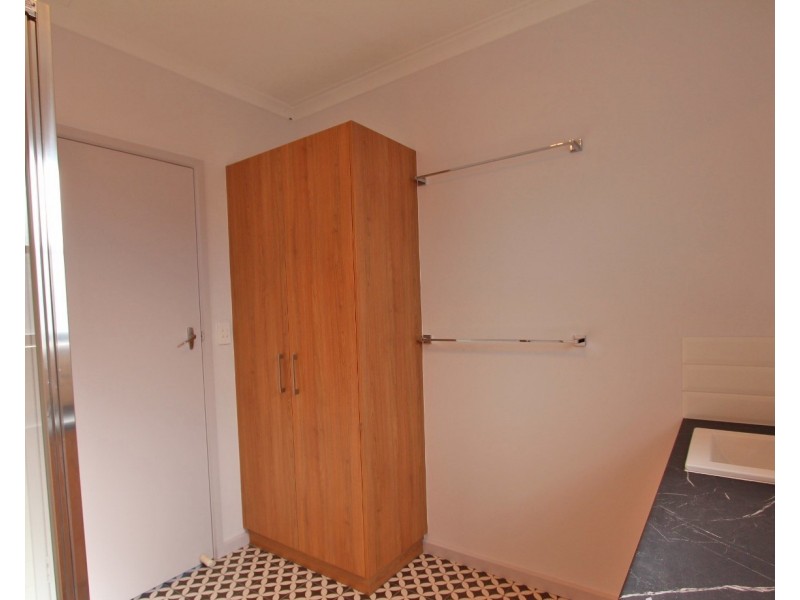 2/1 Adelaide Street, Flora Hill VIC 3550
