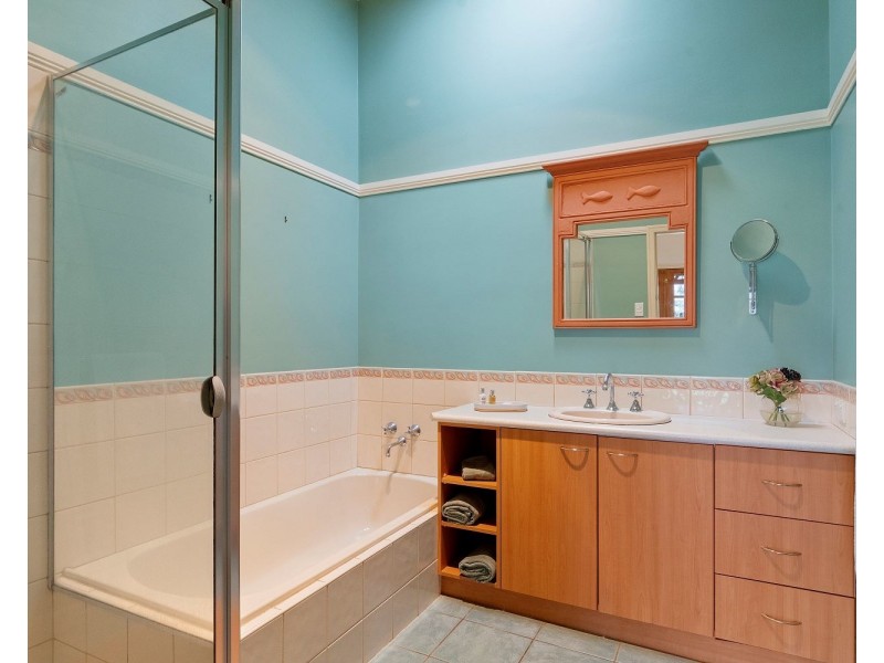 14 Havlin Street West, Bendigo VIC 3550