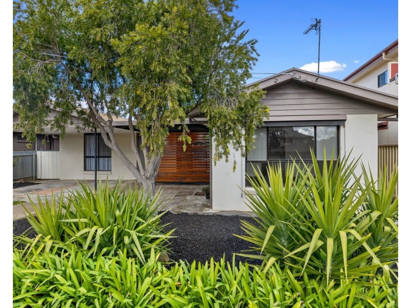 31 Collins Street, Kangaroo Flat VIC 3555
