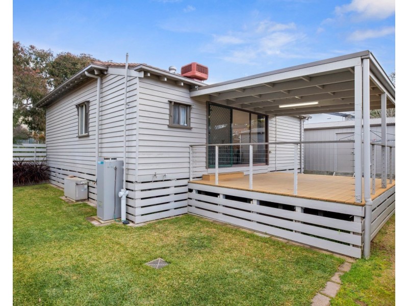 4 Booth Street, Golden Square VIC 3555