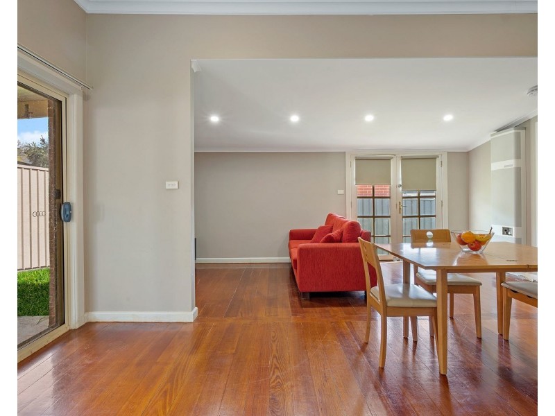 206 Neale Street, Flora Hill VIC 3550