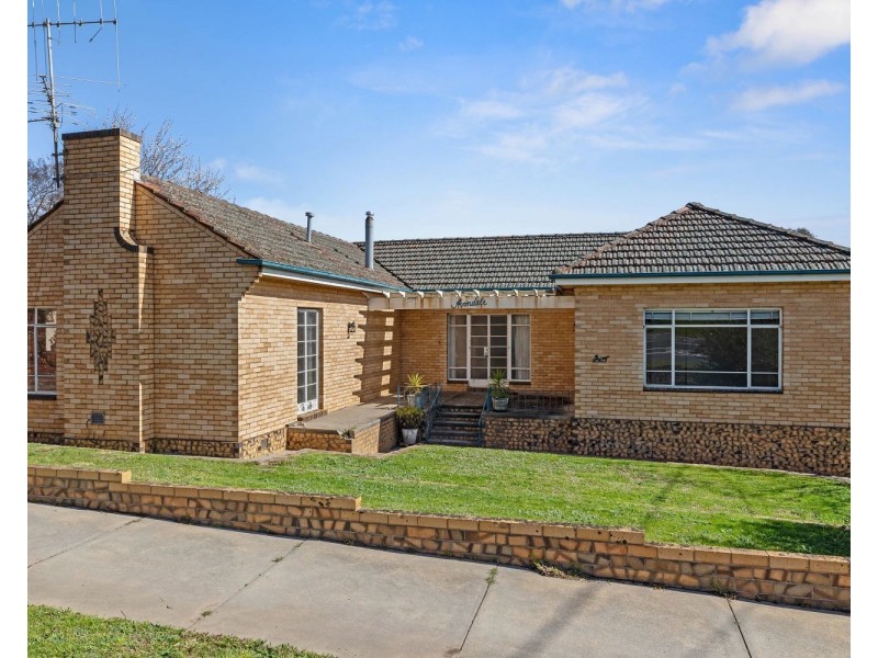 357 Eaglehawk Road, Eaglehawk VIC 3556