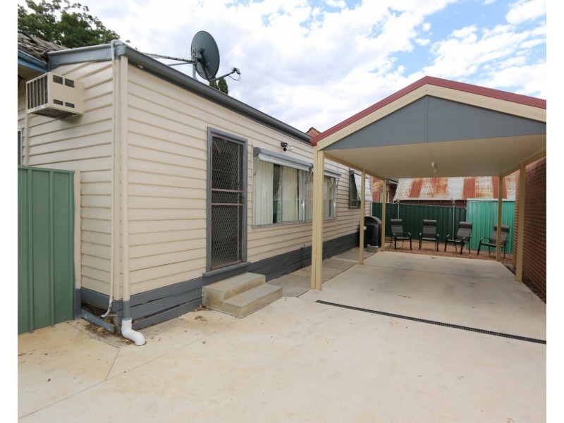 1/17 Spring Gully Road, Quarry Hill VIC 3550