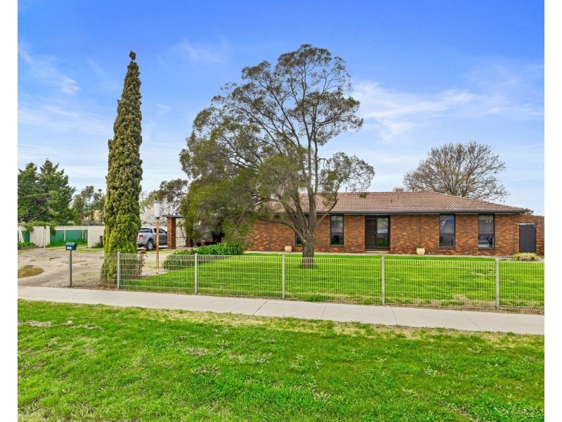262 Midland Highway, Epsom VIC 3551