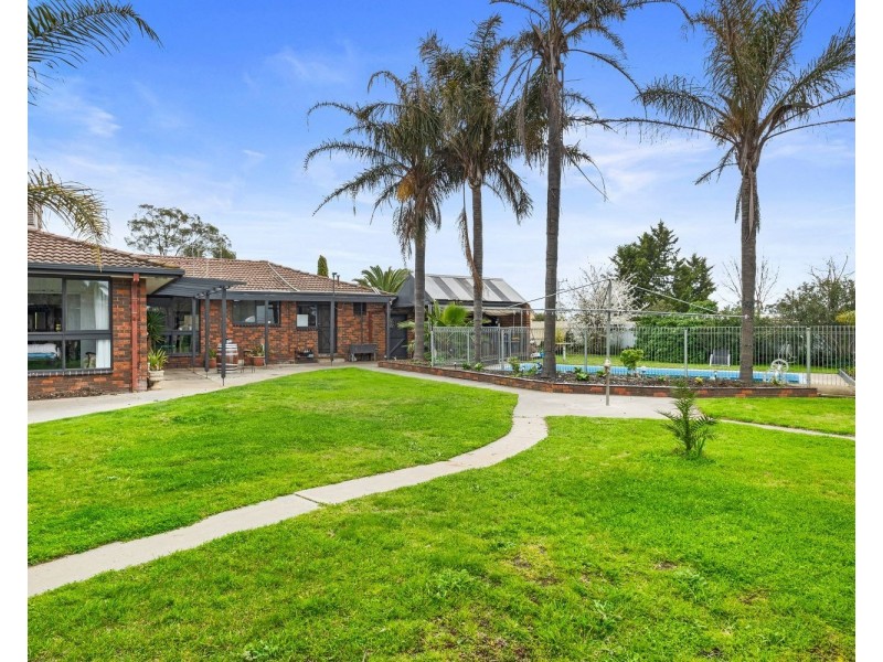 262 Midland Highway, Epsom VIC 3551