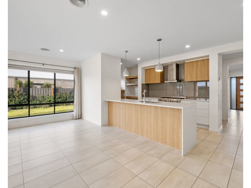 28 Keewong Drive, Strathfieldsaye VIC 3551