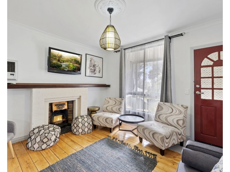 1. Louis Street, Long Gully VIC 3550