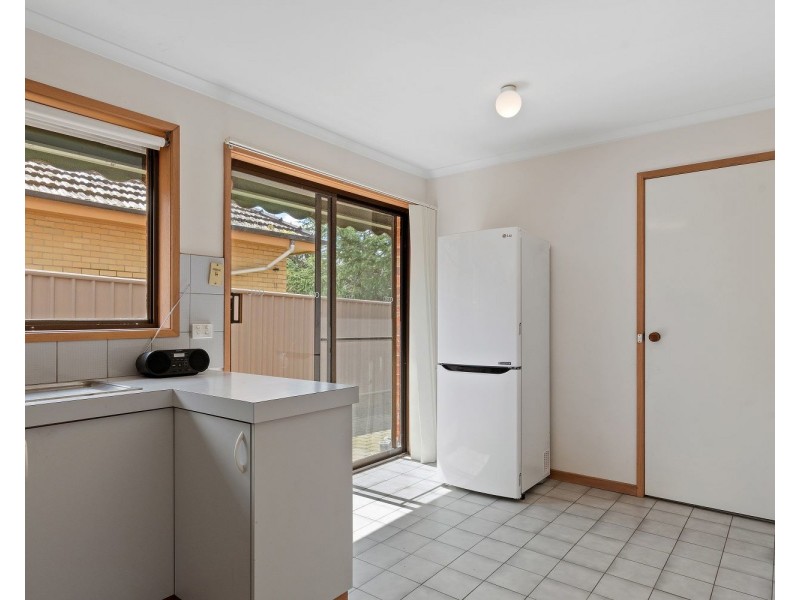 1/3 Minto Street, Quarry Hill VIC 3550