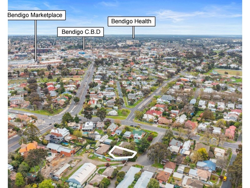 1/3 Minto Street, Quarry Hill VIC 3550