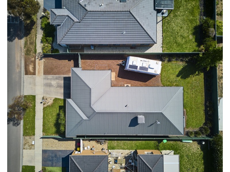 4 Triplett Avenue, Ascot VIC 3551