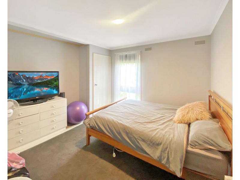 87 Reservoir Road, Strathdale VIC 3550