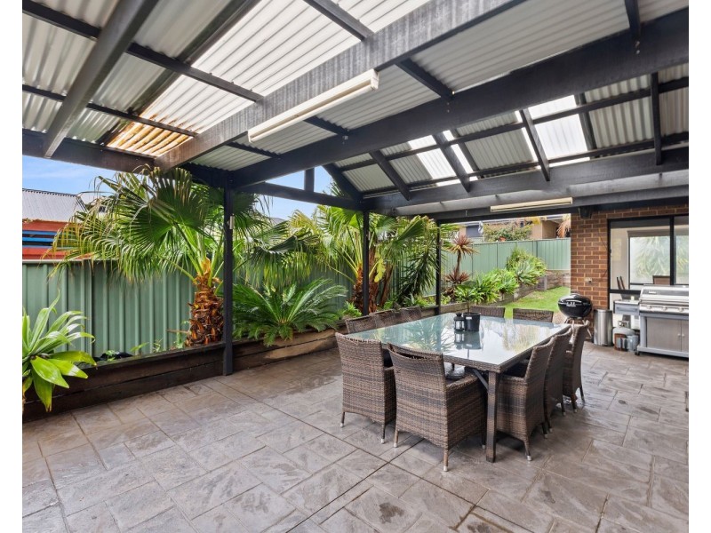 24 St George Park Drive, Kangaroo Flat VIC 3555