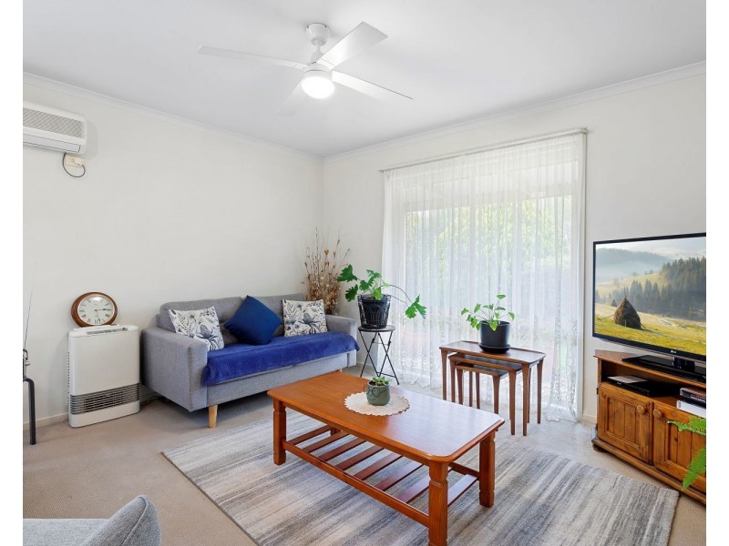 4 Edwards Road, Kennington VIC 3550