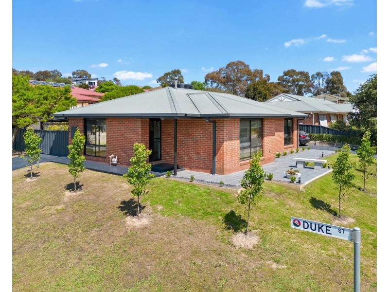 22 Duke Street, Kangaroo Flat VIC 3555