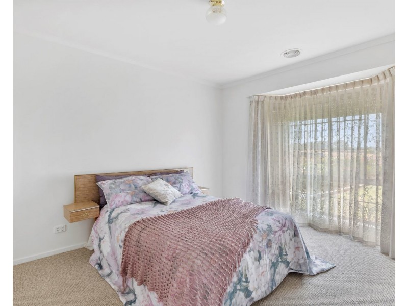 3 Cooper Court, Golden Square VIC 3555