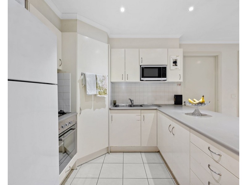 Unit/2/ 206 Neale Street, Flora Hill VIC 3550