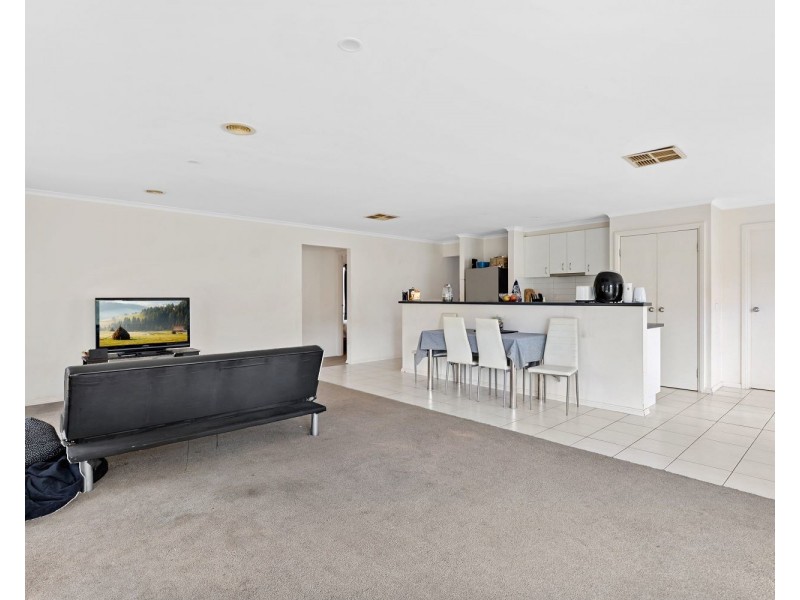 42 Soldatos Drive, Golden Square VIC 3555