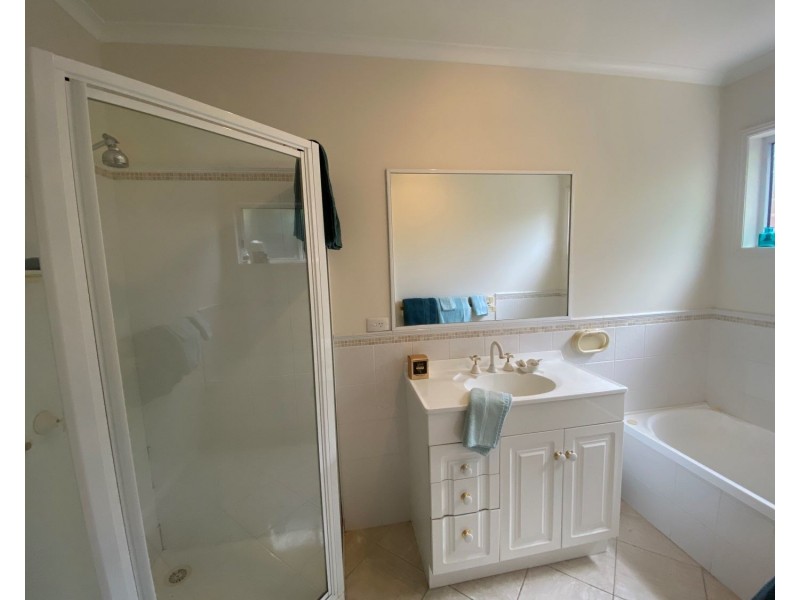 3/32 Bay Street, Golden Square VIC 3555