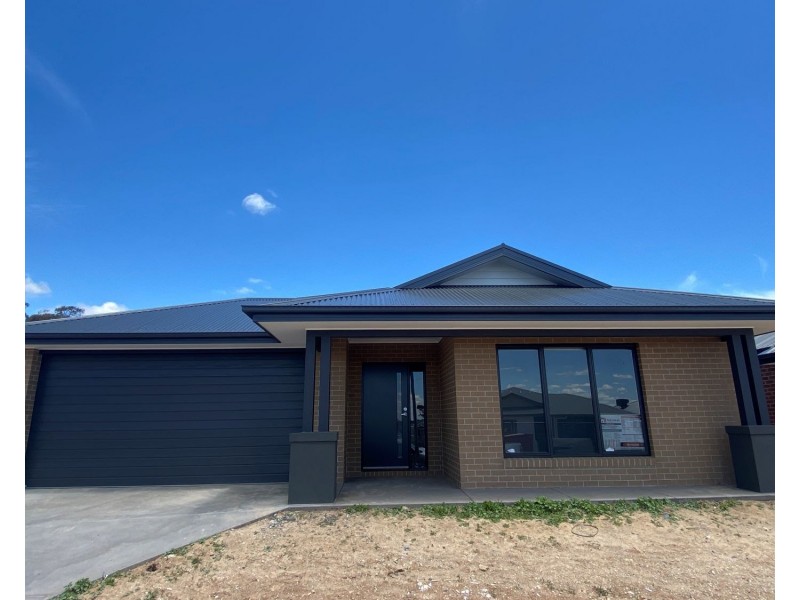 5 Namatjira Boulevard, Bagshot VIC 3551