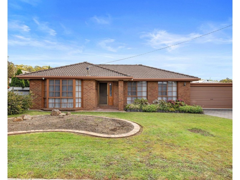 25 Balmoral Drive, Golden Square VIC 3555