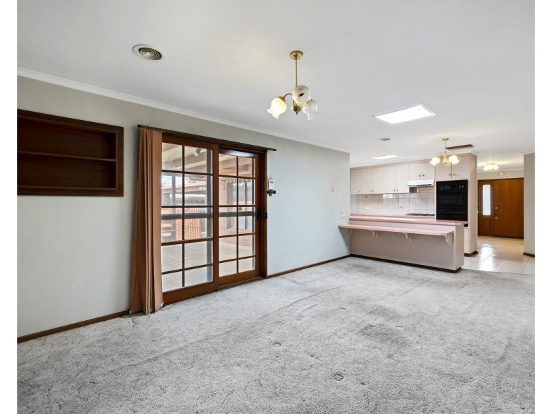 25 Balmoral Drive, Golden Square VIC 3555