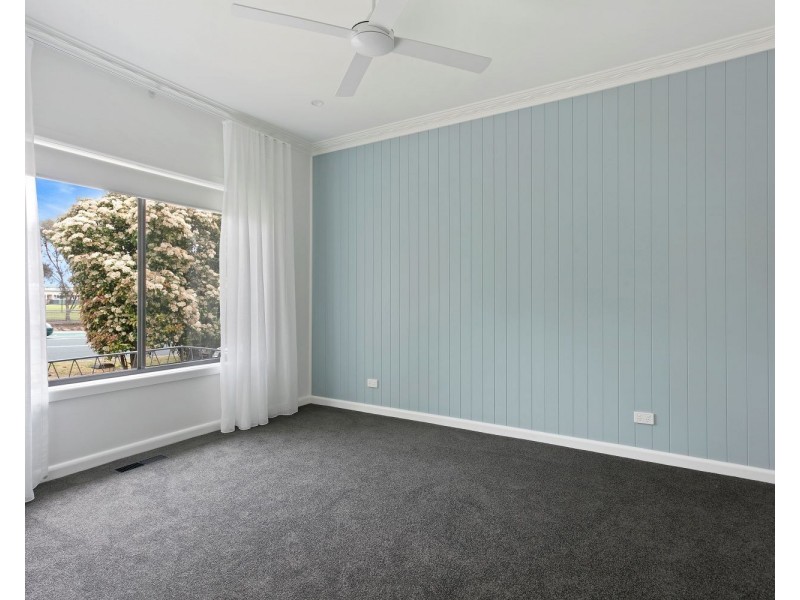 69 Ellis Street, Flora Hill VIC 3550