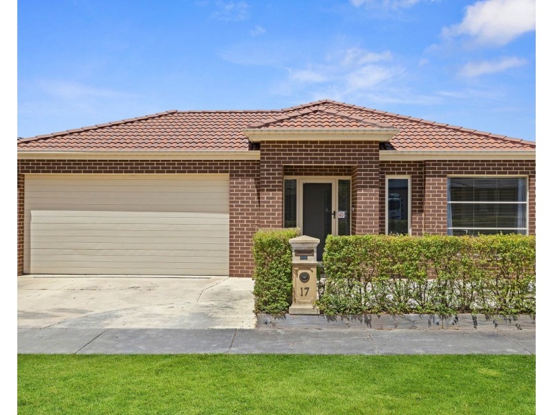 17 Cooba Drive, Epsom VIC 3551