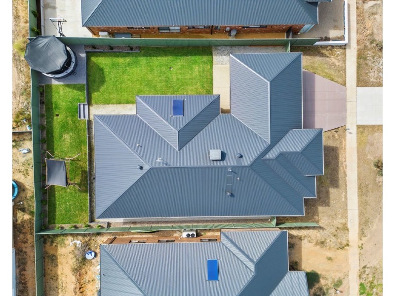 11 Aberdeen Drive, Junortoun VIC 3551