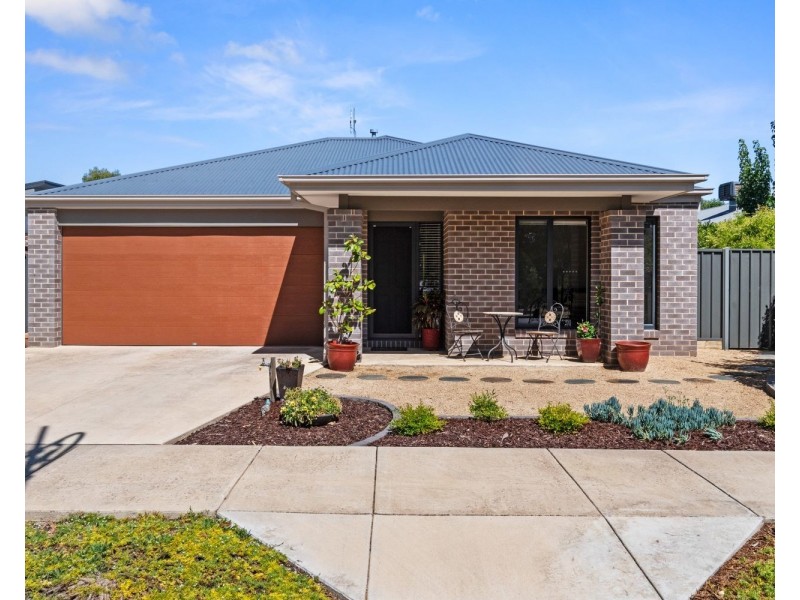 27 Coomoora Circuit, Strathfieldsaye VIC 3551