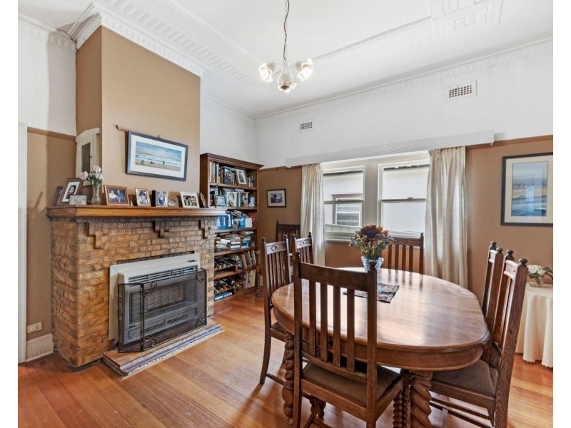 38 Carpenter Street, Quarry Hill VIC 3550