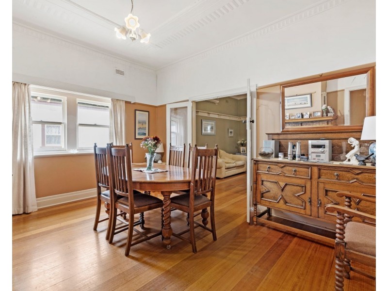 38 Carpenter Street, Quarry Hill VIC 3550