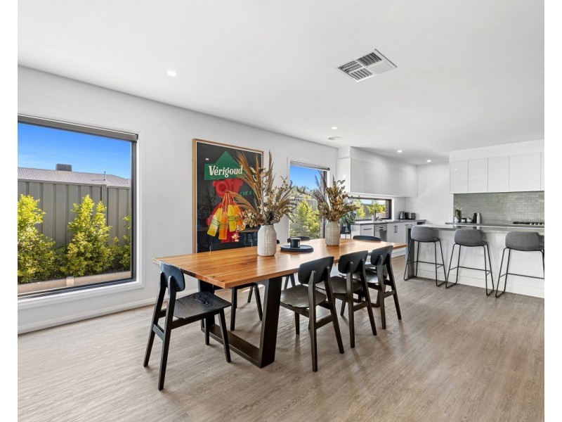 42 Topaz Avenue, White Hills VIC 3550