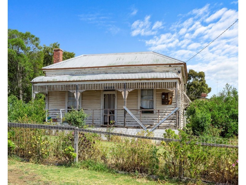 7 Church Street, Eaglehawk VIC 3556