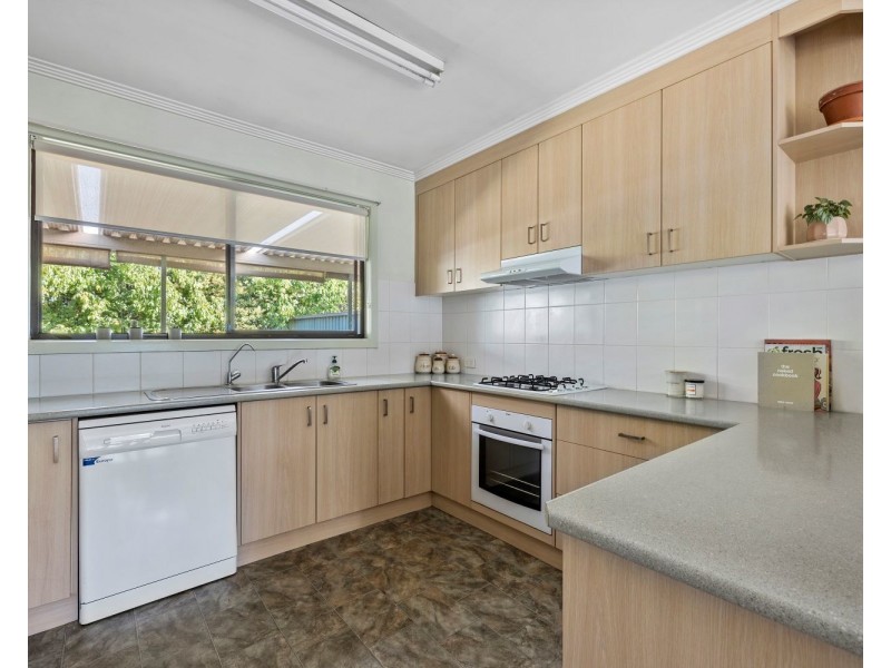 120 Olinda Street, Quarry Hill VIC 3550