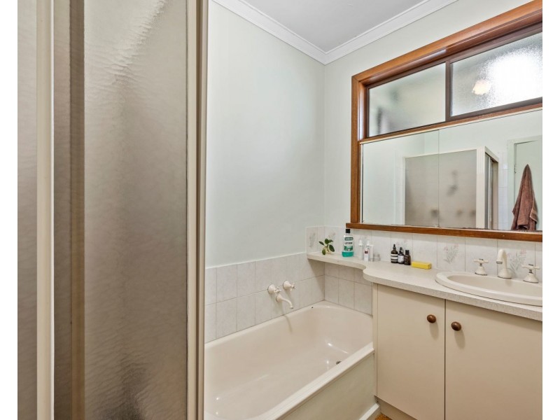 120 Olinda Street, Quarry Hill VIC 3550