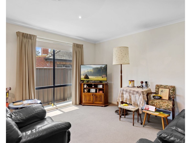 2/206 Neale Street, Flora Hill VIC 3550