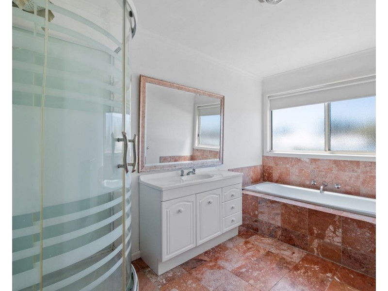 1/52 Raglan Street, White Hills VIC 3550