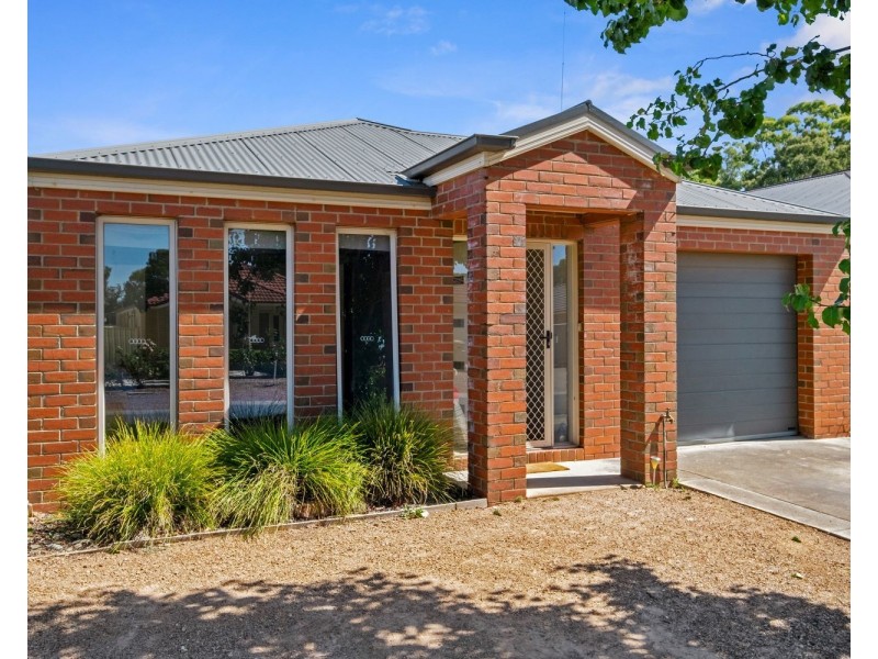 3 Jade Court, Kangaroo Flat VIC 3555