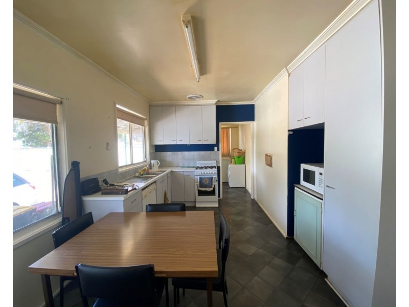 3 Thomas Street, Kangaroo Flat VIC 3555