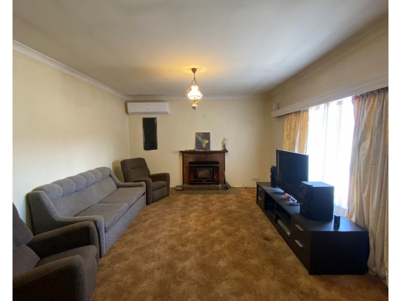 3 Thomas Street, Kangaroo Flat VIC 3555