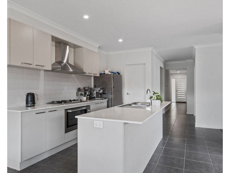 21 Camden Way, Strathfieldsaye VIC 3551